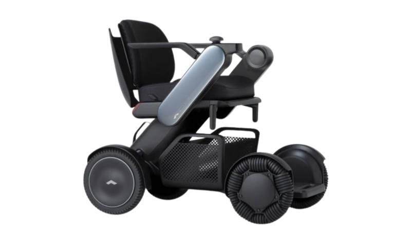 Le fauteuil roulant électrique et innovant C2 de Whill BLEU